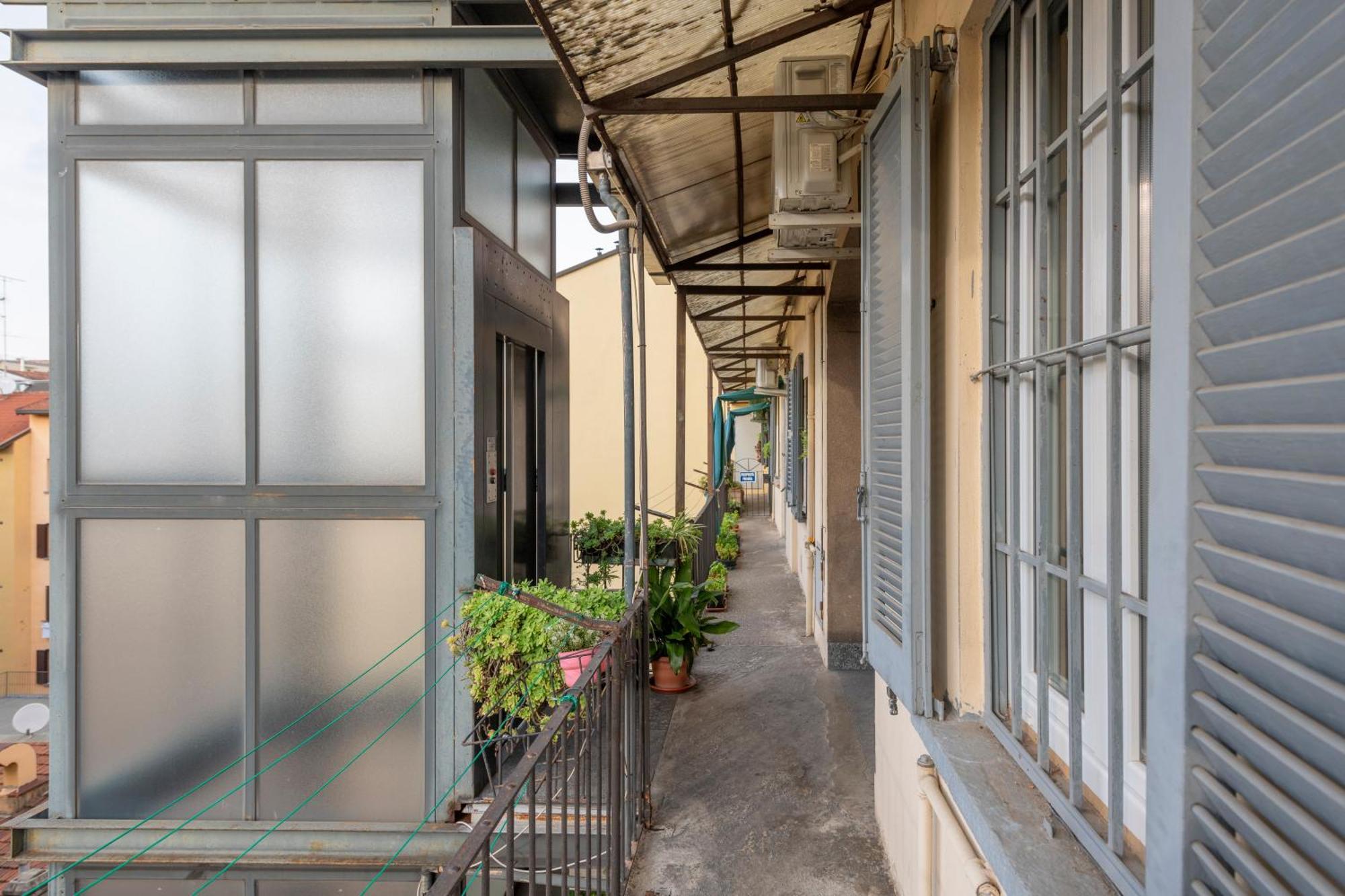 Bnbutler - Buenos Aires 49 - Lungo La Via Dello Shopping Mediolan Zewnętrze zdjęcie